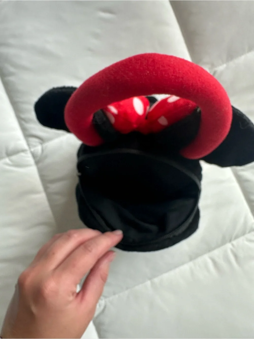 Minnie Mouse Plush Handbag – Red Bow